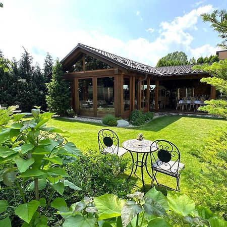 Pension Vila Mery Poprad Luaran gambar