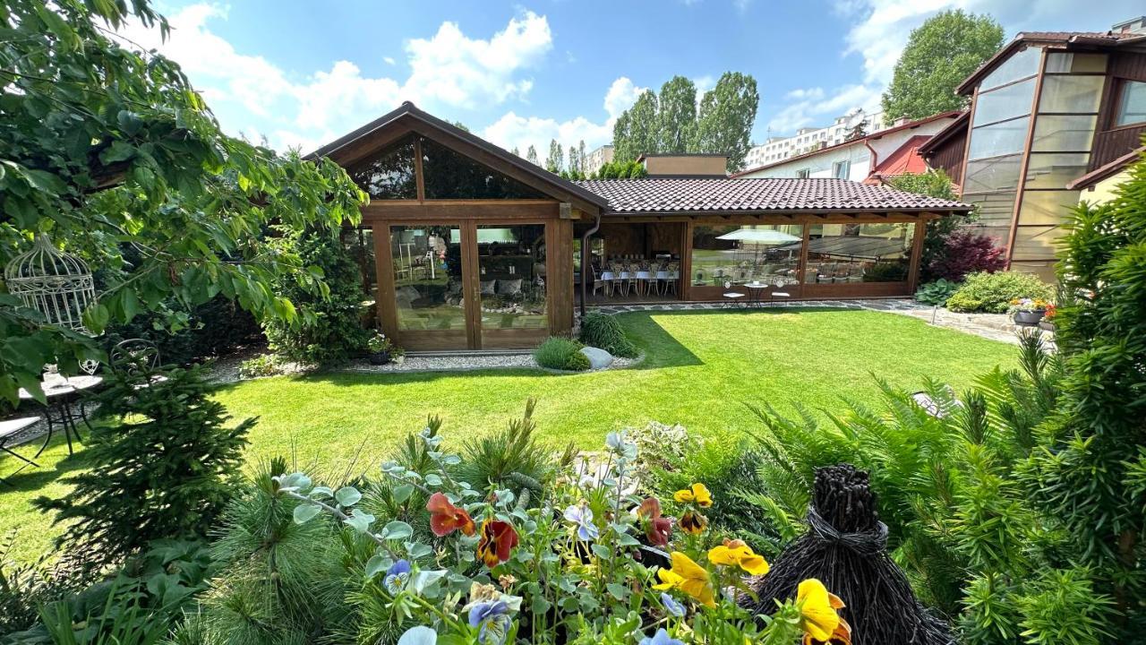 Pension Vila Mery Poprad Luaran gambar