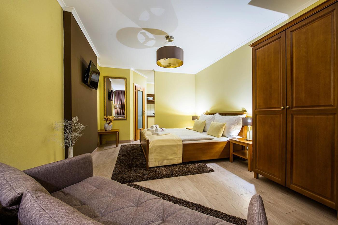 Pension Vila Mery Poprad Luaran gambar