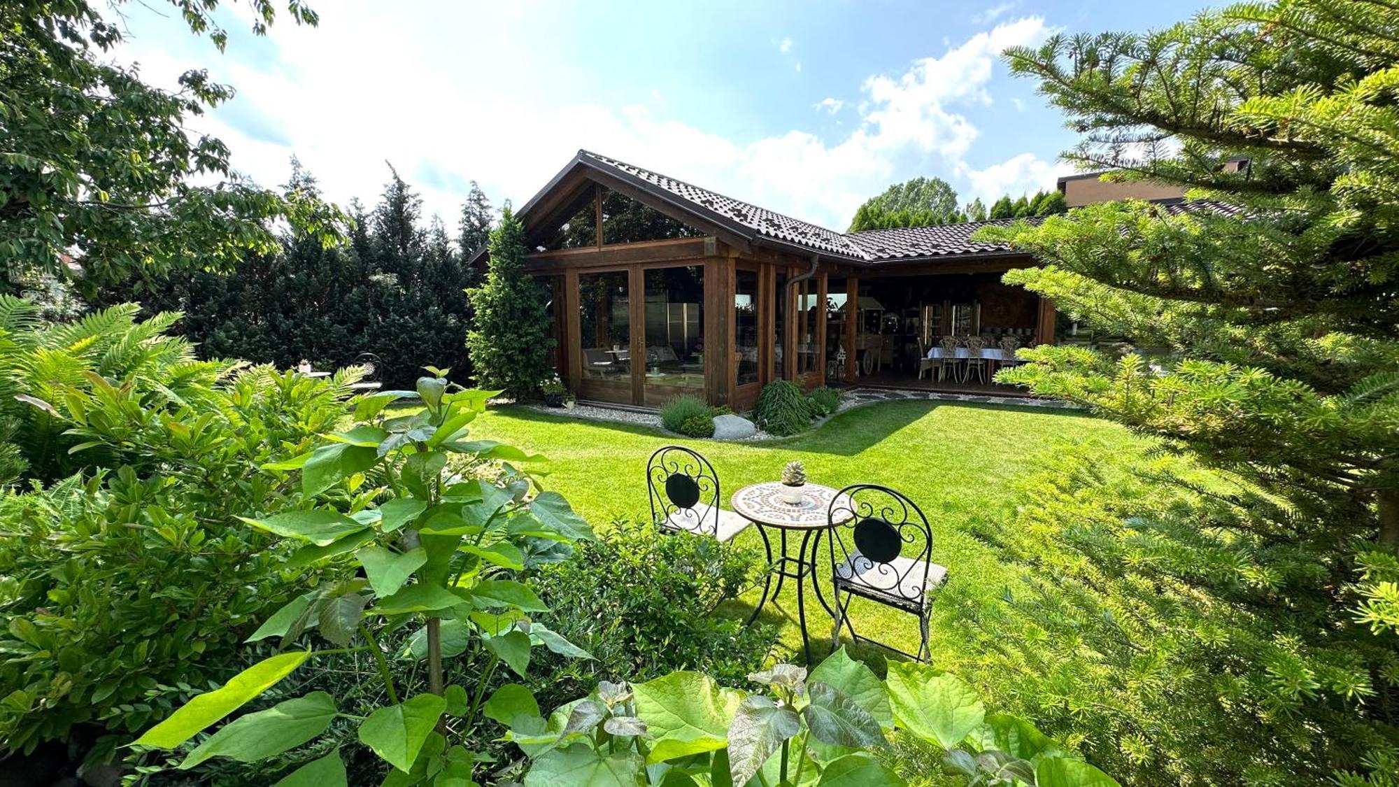 Pension Vila Mery Poprad Luaran gambar