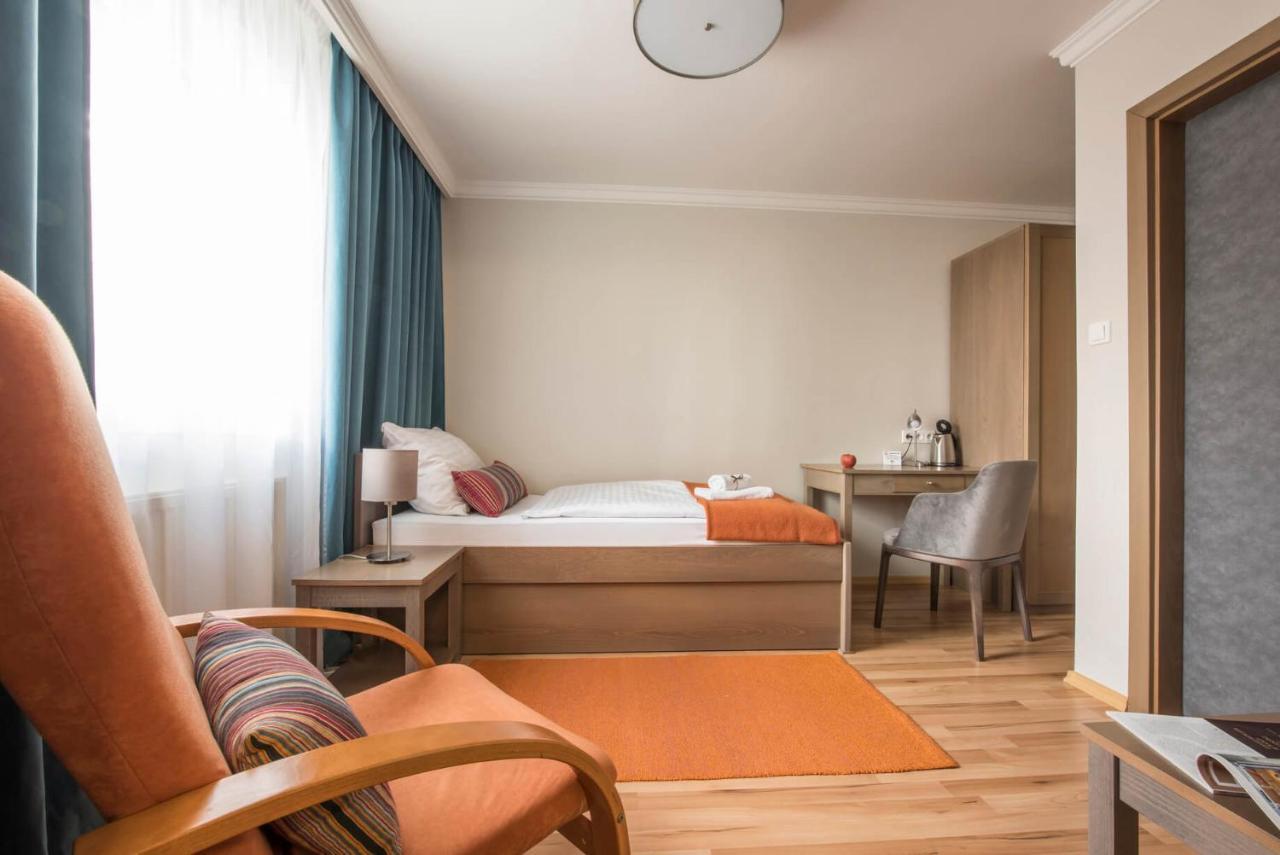 Pension Vila Mery Poprad Luaran gambar